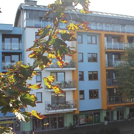 Konrad W Centrum 600 M Od Morza Kołobrzeg