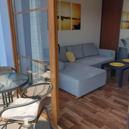 Konrad W Centrum 600 M Od Morza Kołobrzeg