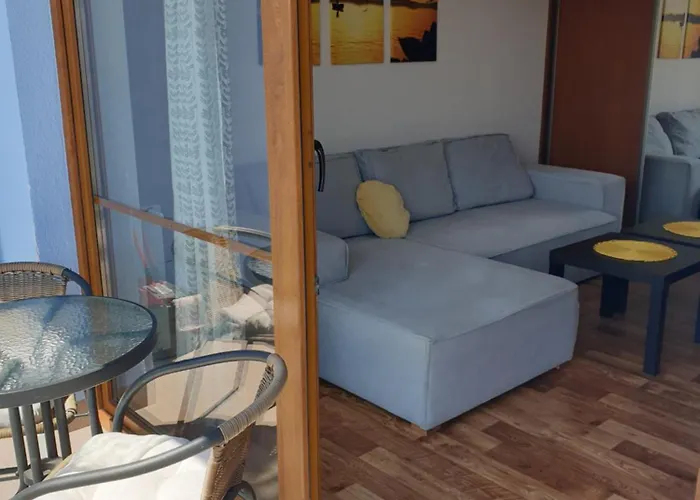 Konrad W Centrum 600 M Od Morza Kołobrzeg